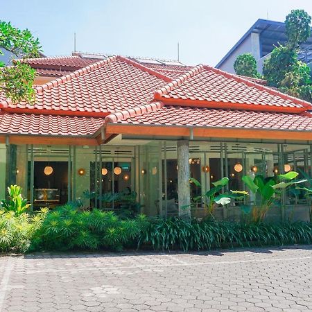 Capital O 1616 Setiabudhi Indah Hotel Bandung Eksteriør bilde
